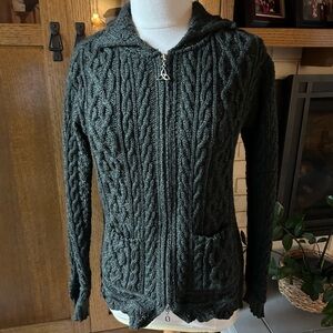 INIS CRAFTS Hunter Green Aran Irish Merino Wool Cardigan Zip Sweater Size Small